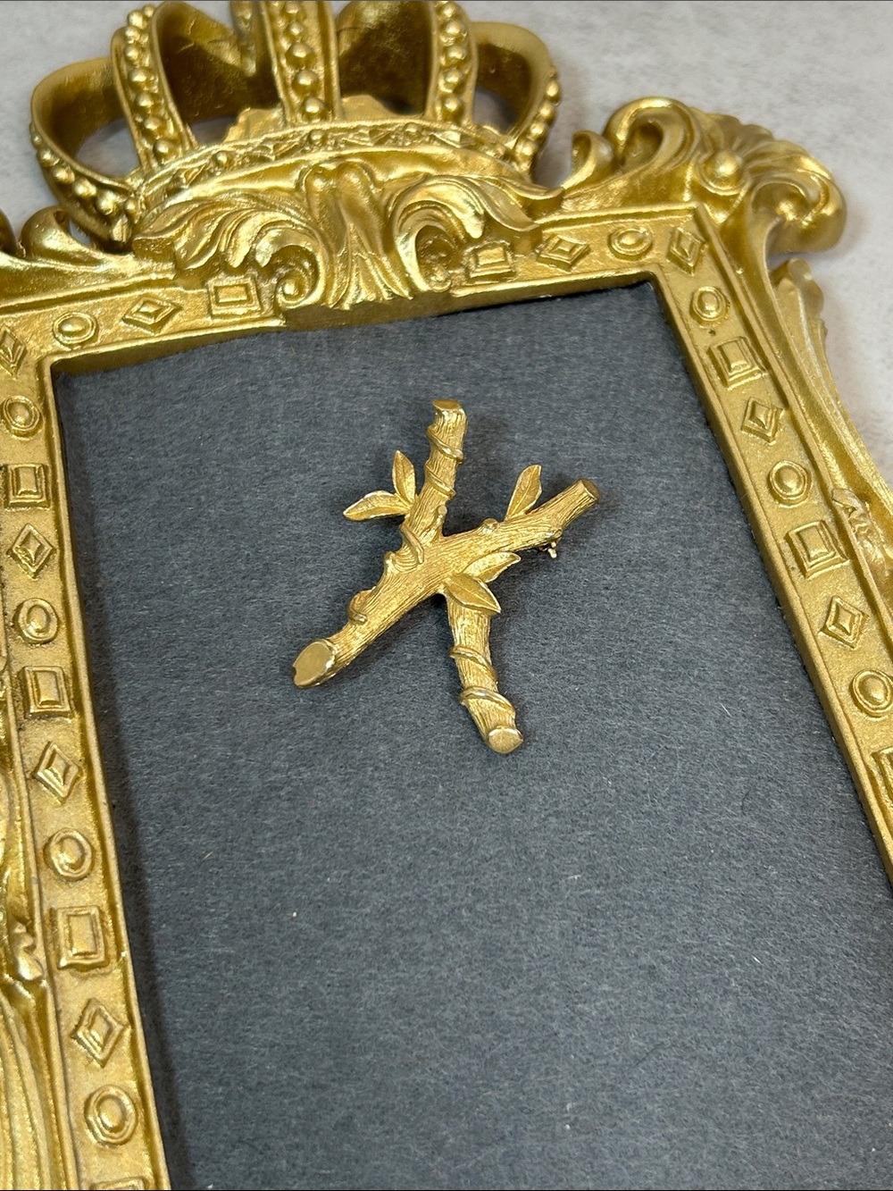 Sarah Coventry Gold Branch Twig Brooch
